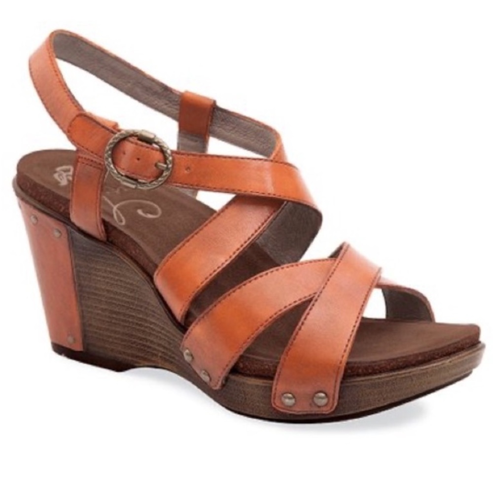 Dansko Women's Tan Wedge Sandals